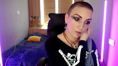 sweet_n_strong online show from April 2026 11:01:01 AM