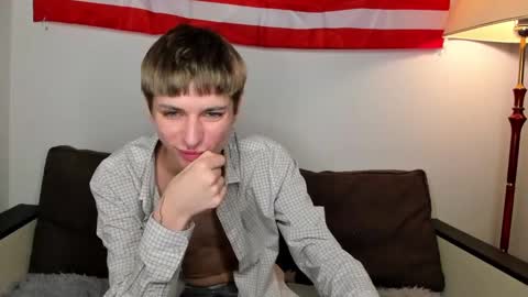 kira online show from December 2024 10:12:01 PM