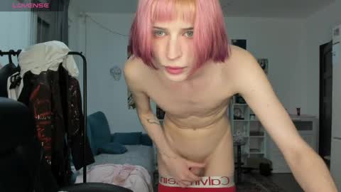 kira online show from April 2026 07:29:02 PM