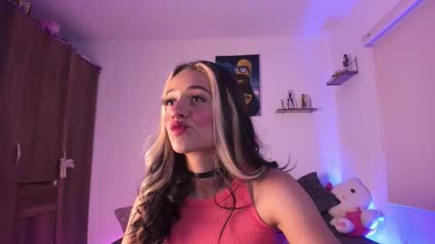 Snapshot of sweet_penny_ chatting on September 2025 11:41:02 PM Penny  online show from September 2025 11:41:02 PM