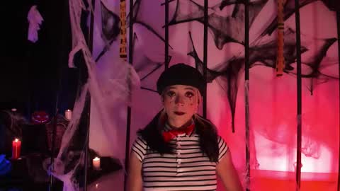 Snapshot of sweet_penny_ chatting on October 2025 12:32:01 AM Penny  online show from October 2025 12:32:01 AM