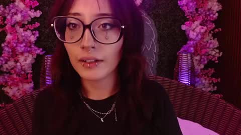 Snapshot of sweet_roxanee chatting on May 2026 09:31:01 PM Roxanee online show from May 2026 09:31:01 PM