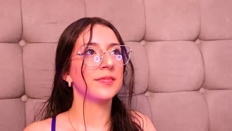 Sammy Lauren online show from November 2025 04:22:01 AM