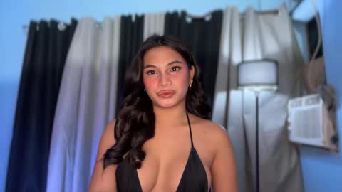 SCARLLET online show from April 2026 02:03:02 PM