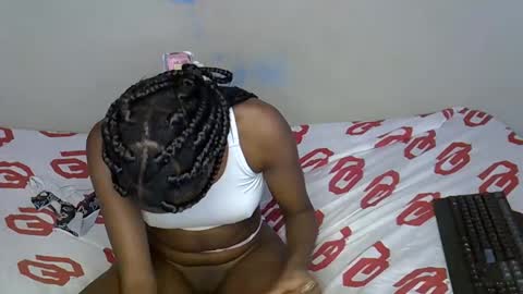 sweet_sheee online show from March 2026 07:25:02 AM