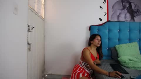 Snapshot of sweet_skylove_ chatting on September 2025 02:00:01 PM Adriana online show from September 2025 02:00:01 PM