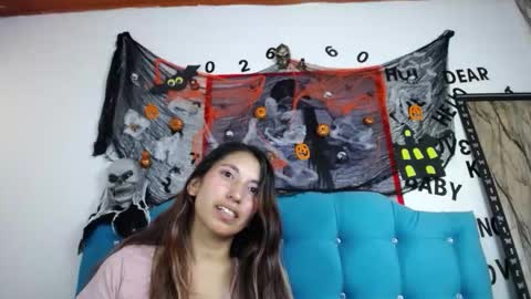 Snapshot of sweet_skylove_ chatting on October 2025 03:10:02 PM Adriana online show from October 2025 03:10:02 PM