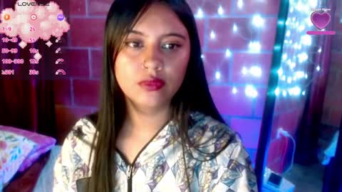 Snapshot of sweet_susy999 chatting on January 2025 11:33:02 PM susy 222 online show from January 2025 11:33:02 PM