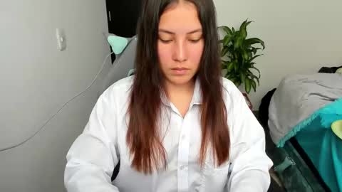 Snapshot of sweet_t33m chatting on February 2025 03:12:02 PM online show from February 2025 03:12:02 PM