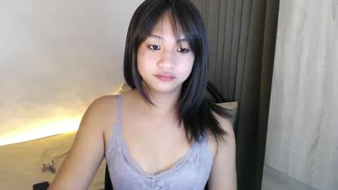 Snapshot of sweet_tenshi chatting on October 2025 04:48:02 PM tenshi online show from October 2025 04:48:02 PM