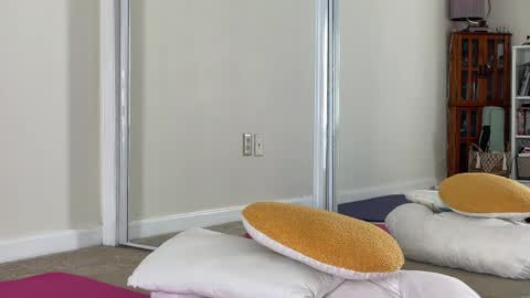 Heidi Brenner - Please check bio for schedule  FAQ online show from April 2026 01:41:01 PM