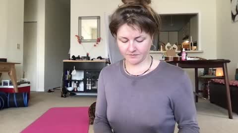 Snapshot of sweet_truffle chatting on June 2026 12:33:02 PM Heidi Brenner - Please check bio for schedule FAQ online show from June 2026 12:33:02 PM