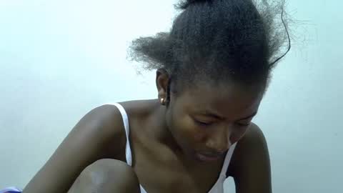 Snapshot of sweet_vee1 chatting on July 2026 10:31:02 AM Princess vee online show from July 2026 10:31:02 AM