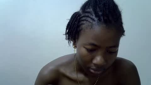 Snapshot of sweet_vee1 chatting on July 2026 09:18:01 AM Princess vee online show from July 2026 09:18:01 AM