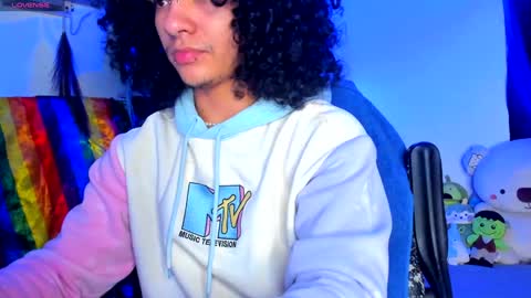 Steven independent model online show from February 2025 06:24:02 AM