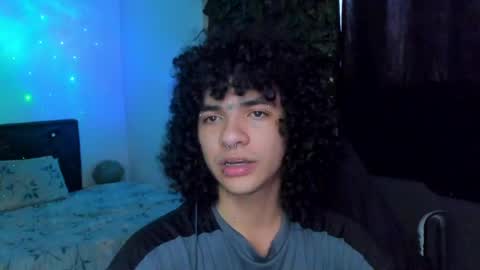 Snapshot of sweet_vond chatting on May 2026 08:49:01 PM Steven independent model online show from May 2026 08:49:01 PM