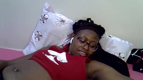 sweet_zarah online show from April 2026 06:10:01 PM