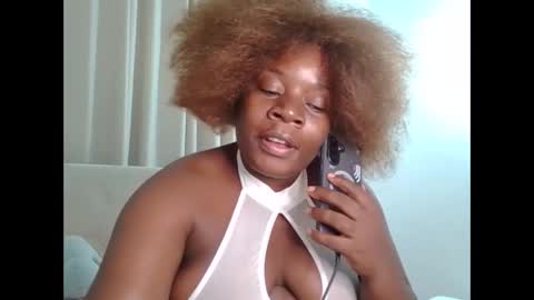 Snapshot of sweetafricangal chatting on April 2026 09:27:01 PM NASHA online show from April 2026 09:27:01 PM