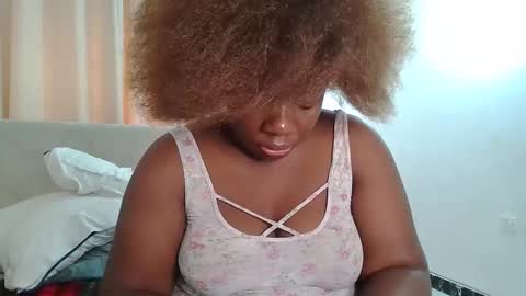 Snapshot of sweetafricangal chatting on April 2026 10:58:02 AM NASHA online show from April 2026 10:58:02 AM