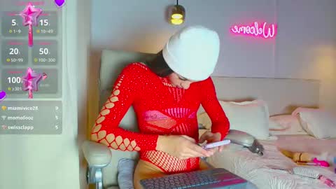 Andrea Cheryl GiLandreagil80 In Instagram online show from March 2025 01:48:01 AM