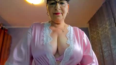 Snapshot of sweetangell69_ chatting on July 2026 03:09:01 AM Viorica online show from July 2026 03:09:01 AM