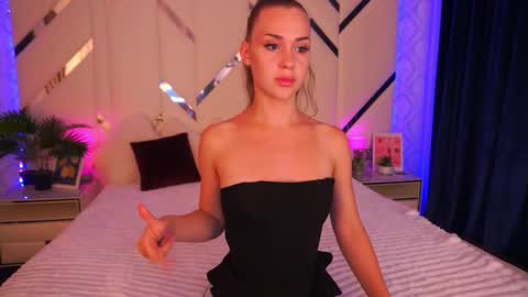 Snapshot of sweetangellic chatting on September 2025 01:32:01 PM SweetAngellic online show from September 2025 01:32:01 PM