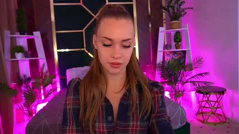 Snapshot of sweetangellic chatting on September 2025 12:40:02 PM SweetAngellic online show from September 2025 12:40:02 PM