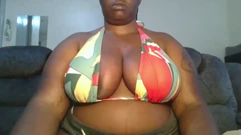 Snapshot of sweetbaby46 chatting on January 2025 01:31:01 PM sweetbaby46 online show from January 2025 01:31:01 PM