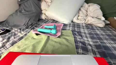 Snapshot of sweetbearoo7 chatting on March 2026 12:22:01 PM Sweetbear online show from March 2026 12:22:01 PM