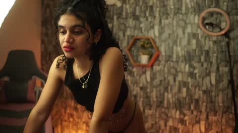 Snapshot of sweetbonii chatting on June 2026 03:59:02 AM Salom independent model online show from June 2026 03:59:02 AM