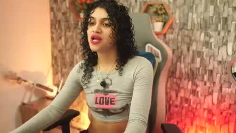 Snapshot of sweetbonii chatting on July 2026 08:11:01 PM Salom independent model online show from July 2026 08:11:01 PM