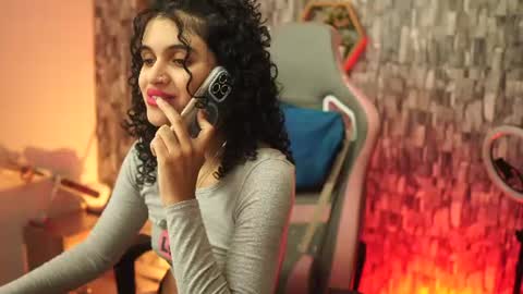 Snapshot of sweetbonii chatting on July 2026 04:10:02 AM Salom independent model online show from July 2026 04:10:02 AM