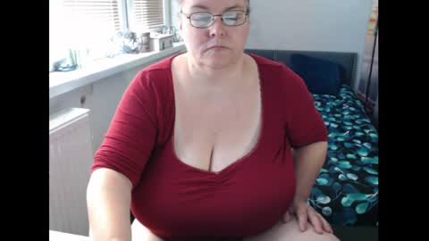 Sweetboobs85h online show from June 2026 08:58:02 AM