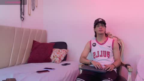 Snapshot of sweetbutspicy_ chatting on June 2026 11:59:01 AM sweetbutspicy online show from June 2026 11:59:01 AM
