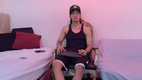 Snapshot of sweetbutspicy_ chatting on June 2026 12:17:01 PM sweetbutspicy online show from June 2026 12:17:01 PM