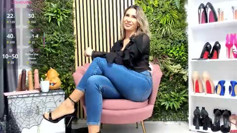 Snapshot of sweetcherry30_ chatting on October 2025 06:47:01 AM Cherry online show from October 2025 06:47:01 AM