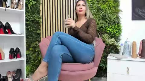 Snapshot of sweetcherry30_ chatting on January 2026 07:01:02 AM Cherry online show from January 2026 07:01:02 AM