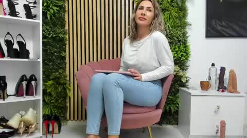 Snapshot of sweetcherry30_ chatting on June 2026 06:08:01 AM Cherry online show from June 2026 06:08:01 AM