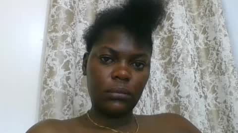 Snapshot of sweetdarkskin chatting on June 2026 02:18:02 AM CLARIS online show from June 2026 02:18:02 AM