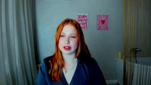 sweetdaylight online show from March 2026 07:43:02 PM