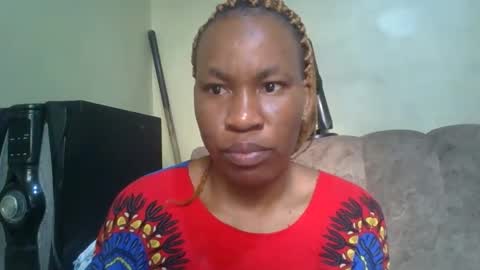 sweetdiva2012 online show from September 2025 04:40:02 AM