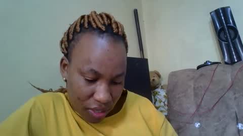 sweetdiva2012 online show from October 2025 05:05:01 AM