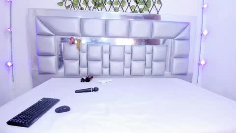 Jimena online show from February 2026 06:06:02 PM