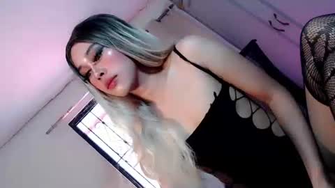 sweetest_bunny online show from June 2026 06:14:01 AM