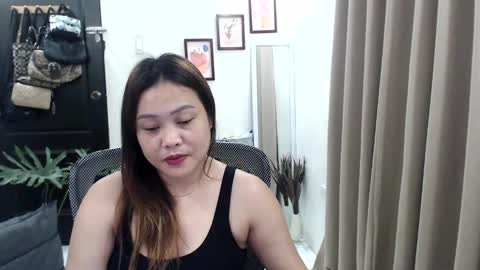 Snapshot of sweetestsmile_ chatting on December 2024 04:45:01 AM Khaye online show from December 2024 04:45:01 AM