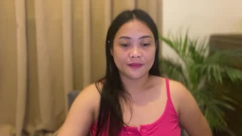 Snapshot of sweetestsmile_ chatting on May 2026 04:18:02 AM Khaye online show from May 2026 04:18:02 AM