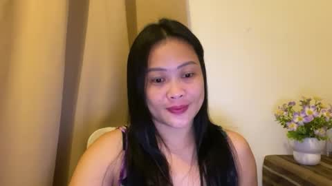 Snapshot of sweetestsmile_ chatting on May 2026 04:13:02 PM Khaye online show from May 2026 04:13:02 PM