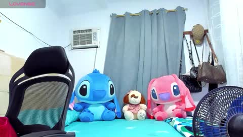 Fabiana online show from December 2025 04:18:02 AM