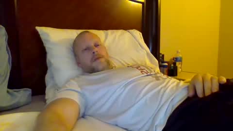 Snapshot of sweetg233 chatting on January 2025 05:19:01 PM sweetg233 online show from January 2025 05:19:01 PM