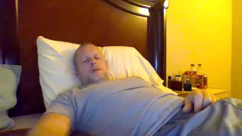 Snapshot of sweetg233 chatting on October 2025 03:23:02 PM sweetg233 online show from October 2025 03:23:02 PM